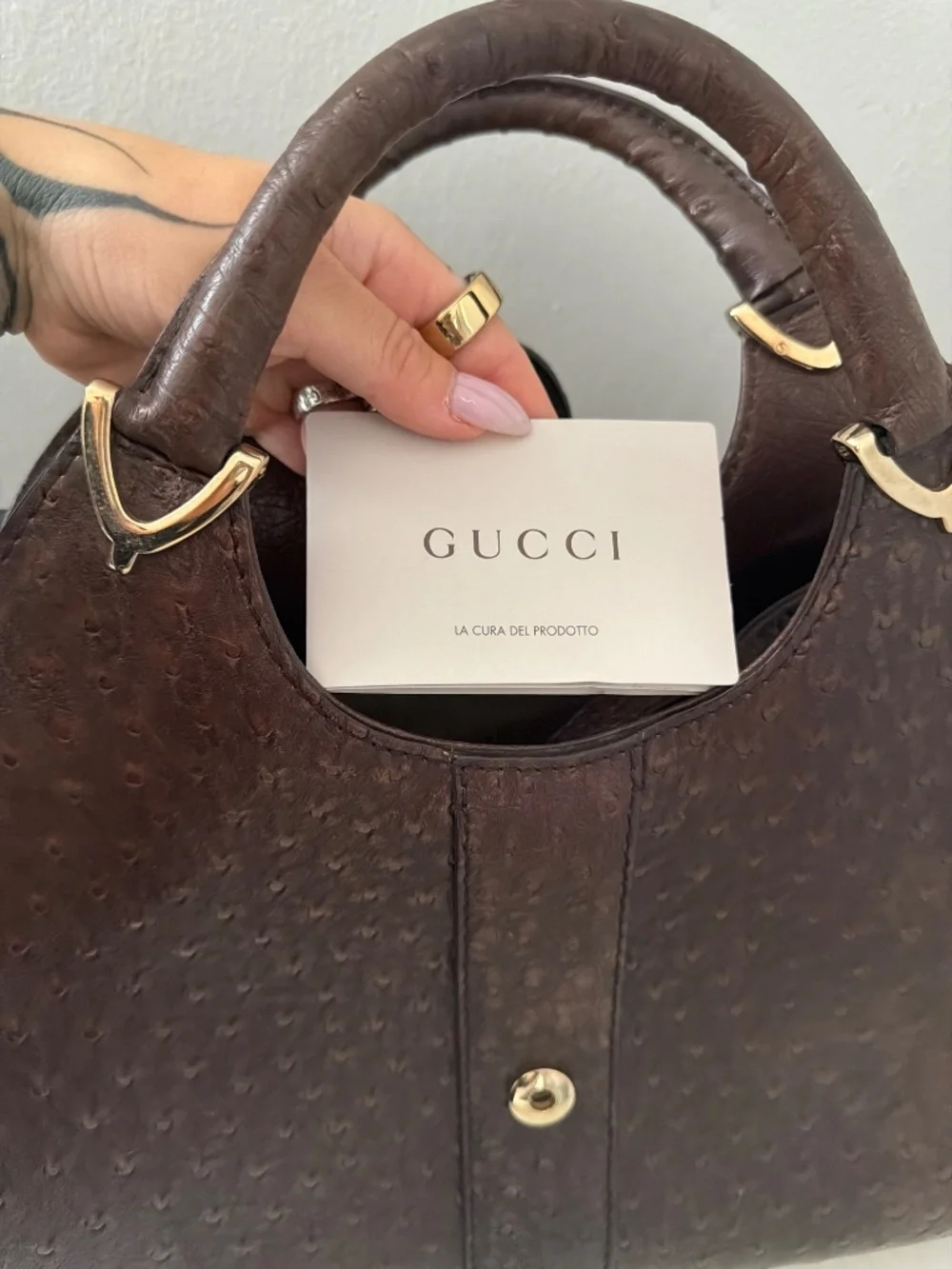 GUCCI OSTRICH BROWN STIRRUP BAG - Picture 6 of 7